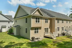 101 Centerwood Wy, Manchester, NH 03102 - Photo 36
