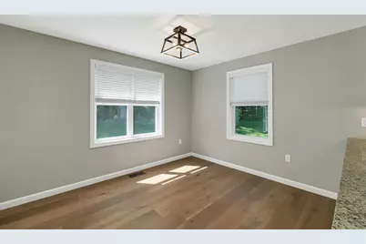 101 Centerwood Way, Manchester, NH 03102 - Photo 10