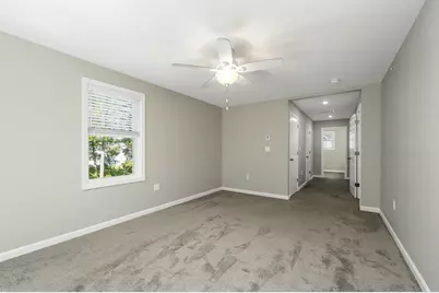 101 Centerwood Way, Manchester, NH 03102 - Photo 32