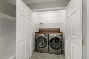101 Centerwood Wy, Manchester, NH 03102 - Photo 26