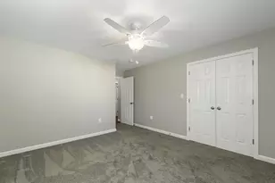 101 Centerwood Wy, Manchester, NH 03102 - Photo 24