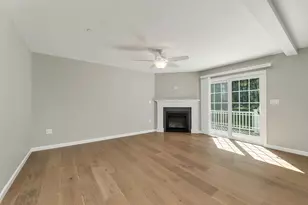 101 Centerwood Wy, Manchester, NH 03102 - Photo 14