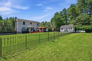 27 Old Manchester Rd, Raymond, NH 03077 - Photo 8