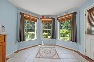 8 Forest St, Londonderry, NH 03053 - Photo 44