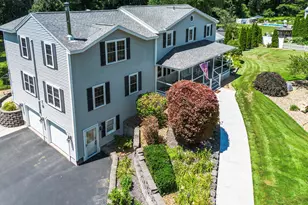 8 Forest St, Londonderry, NH 03053 - Photo 2