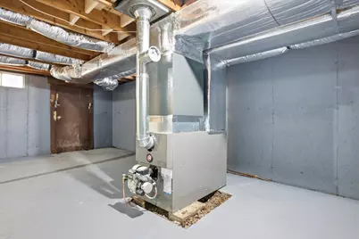 60 W Elmwood Avenue, Manchester, NH 03103 - Photo 18