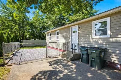 60 W Elmwood Avenue, Manchester, NH 03103 - Photo 20
