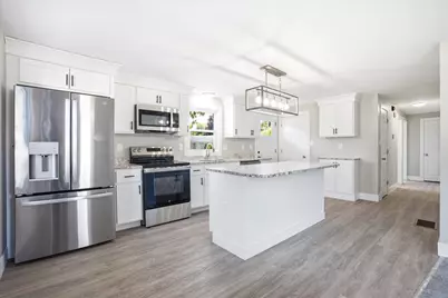 60 W Elmwood Avenue, Manchester, NH 03103 - Photo 8