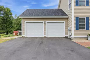 34 Dunbarton Center Rd, Bow, NH 03304 - Photo 4
