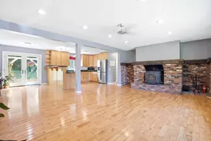 32 Buckingham Pl, Lebanon, NH 03766 - Photo 6