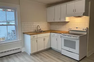 88 Bowman St, Laconia, NH 03246 - Photo 4