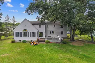 124 East Side Dr, Concord, NH 03301 - Photo 4