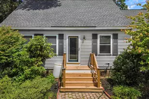 124 East Side Dr, Concord, NH 03301 - Photo 2
