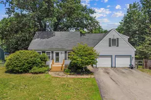 124 East Side Dr, Concord, NH 03301 - Photo 1
