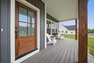 418 Blane Cir, Pembroke, NH 03275 - Photo 4