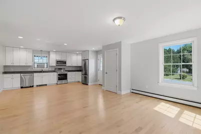 2 Evelyn Avenue, Raymond, NH 03077 - Photo 8