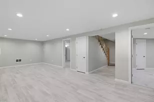 2 Evelyn Ave, Raymond, NH 03077 - Photo 22