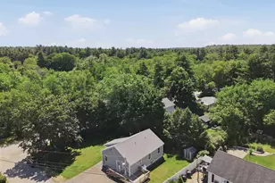2 Evelyn Ave, Raymond, NH 03077 - Photo 36