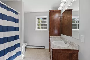 2 Evelyn Ave, Raymond, NH 03077 - Photo 16