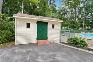 21 Kristin Dr, Derry, NH 03038 - Photo 18