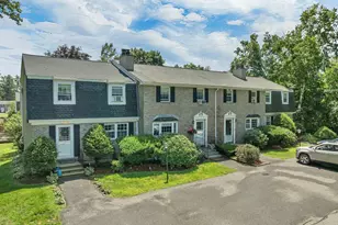 69 Fieldstone Dr, Londonderry, NH 03053 - Photo 4