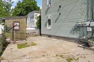 401 Cedar St, Manchester, NH 03103 - Photo 22