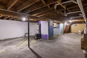 210 Hanover St, Hartford, VT 05001 - Photo 32