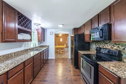 210 Hanover Street, Hartford, VT 05001 - Photo 16