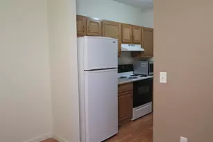 18 Harbor Ave, Nashua, NH 03060 - Photo 4