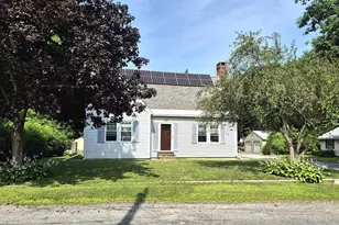 20 Bay St, Claremont, NH 03743 - Photo 2