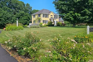 28 Pheasant Run, East Kingston, NH 03827 - Photo 2