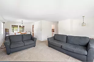 21 Carmine Rd, Nashua, NH 03063 - Photo 8