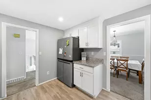 21 Carmine Rd, Nashua, NH 03063 - Photo 6