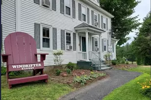 337 S Main St, Wolfeboro, NH 03894 - Photo 2