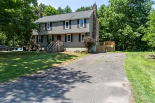 7 Homestead Dr, Derry, NH 03038 - Photo 4