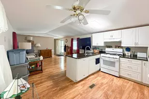 26 Edgewood Dr, Allenstown, NH 03275 - Photo 6