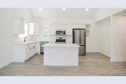 92 Long Shores Drive, Barrington, NH 03825 - Photo 10