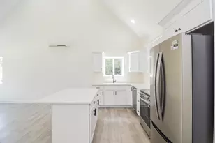 92 Long Shores Dr, Barrington, NH 03825 - Photo 8