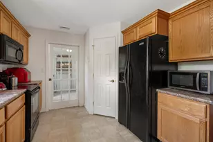 727 Bailey Rd, Jefferson, NH 03583 - Photo 14