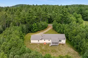 727 Bailey Rd, Jefferson, NH 03583 - Photo 1