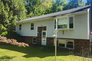 12 Southwood Dr, Londonderry, NH 03053 - Photo 2