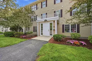 6 Crestview Cir, Londonderry, NH 03053 - Photo 2