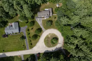 14 Naumkeag Ct, Litchfield, NH 03052 - Photo 6