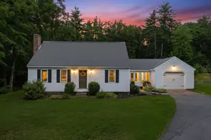 24 Manchester Rd, Amherst, NH 03031 - Photo 1