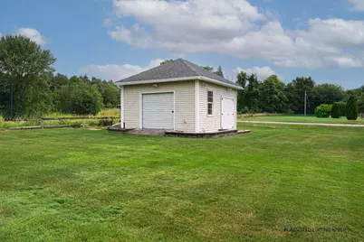 9 Shoreline Drive, Hudson, NH 03051 - Photo 10