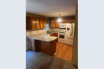 49 Oakridge Drive, Londonderry, NH 03053 - Photo 4