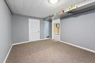 116 Monroe St, Nashua, NH 03060 - Photo 28