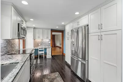 116 Monroe Street, Nashua, NH 03060 - Photo 8
