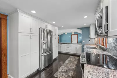 116 Monroe Street, Nashua, NH 03060 - Photo 2