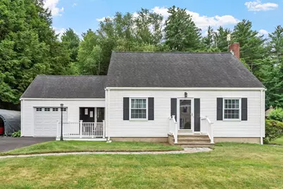 8 Kimball Avenue, Plaistow, NH 03865 - Photo 2